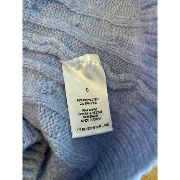 NWT Hippie Rose Women's blue crochet knit crew neck long sleeve sweater sz Small - Picture 8 of 8